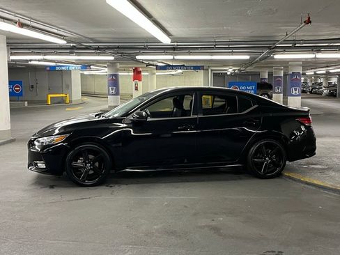Used 2022 Nissan Sentra SR w/ Midnight Edition image 29