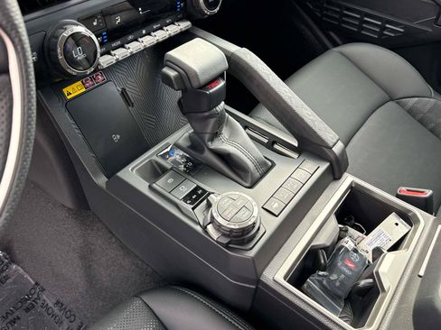 New 2026 Toyota Tacoma TRD Off-Road w/ TRD Off Road Premium Package AWD/4WD image 17