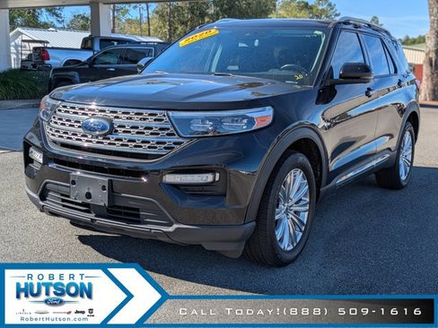 Used 2020 Ford Explorer Limited w/ Class III Trailer Tow Package image 2