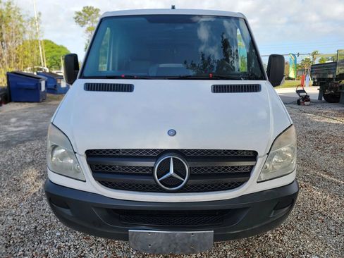 Used 2012 Mercedes-Benz Sprinter 2500 image 2