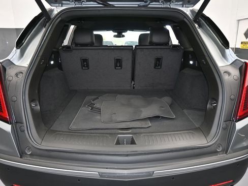 Used 2024 Cadillac XT5 Luxury image 39