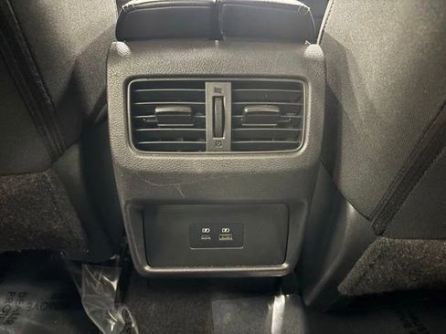 Used 2023 Nissan Rogue SV image 23