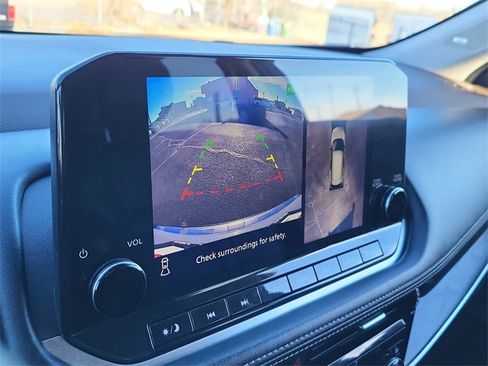 Used 2021 Nissan Rogue SL w/ Premium Package image 27