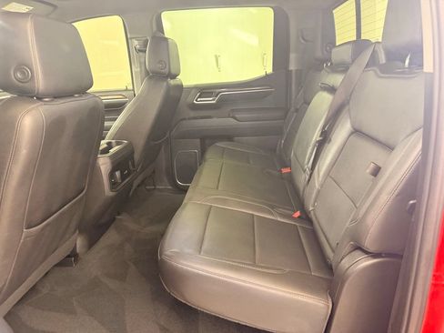 Used 2022 Chevrolet Silverado 1500 LT Trail Boss w/ Convenience Package II AWD/4WD image 6