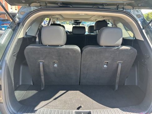 Used 2023 Kia Sorento S w/ Panoramic Sunroof Package image 11