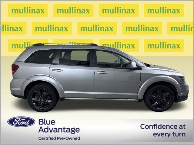 Used 2020 Dodge Journey Crossroad FWD image 2