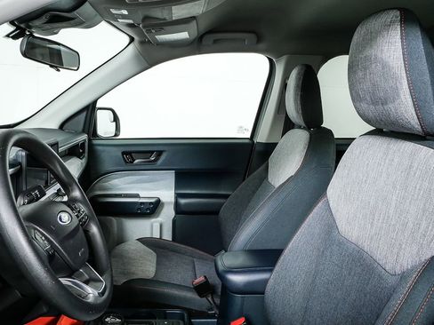 Used 2022 Ford Maverick XLT image 14