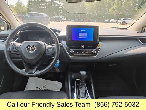 Used 2023 Toyota Corolla LE FWD image 13