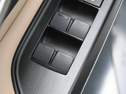 Used 2019 Lexus ES 350 w/ Premium Package FWD image 14