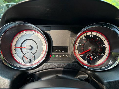 Used 2017 Dodge Grand Caravan SE w/ UConnect Hands-Free Group FWD image 22