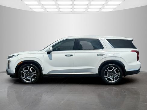 Used 2023 Hyundai Palisade Limited w/ Cargo Package FWD image 6