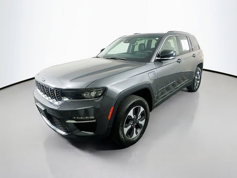 Used 2022 Jeep Grand Cherokee Limited 4xe AWD/4WD image 3