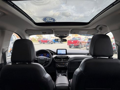 Used 2022 Ford Escape SEL w/ SEL Stealth AWD Package image 16