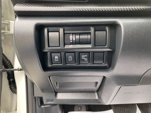 Used 2022 Subaru Crosstrek 2.0i Premium w/ Moonroof Package image 14