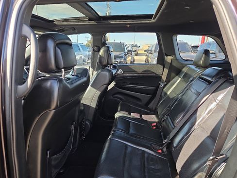 Used 2021 Jeep Grand Cherokee Limited w/ Luxury Group II image 9