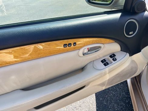 Used 2002 Lexus SC 430 Convertible RWD image 14