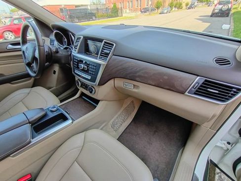 Used 2015 Mercedes-Benz ML 350 2WD image 51