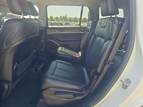 Certified 2022 Jeep Grand Cherokee L Limited image 12