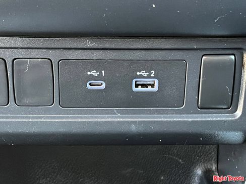 Used 2022 Nissan Frontier SV RWD image 26