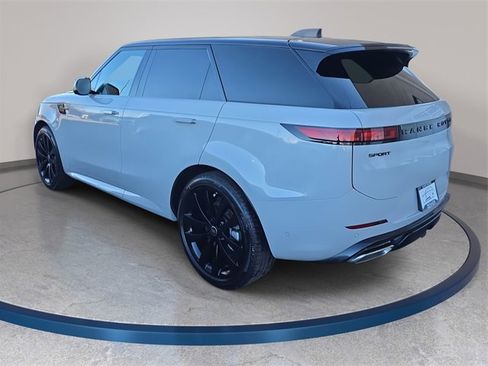 New 2025 Land Rover Range Rover Sport Dynamic SE image 7