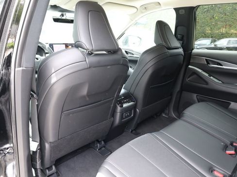 Certified 2026 INFINITI QX60 Pure w/ Cargo Package FWD image 18
