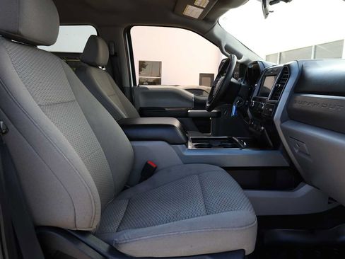 Used 2021 Ford F250 XLT w/ FX4 Off-Road Package AWD/4WD image 34