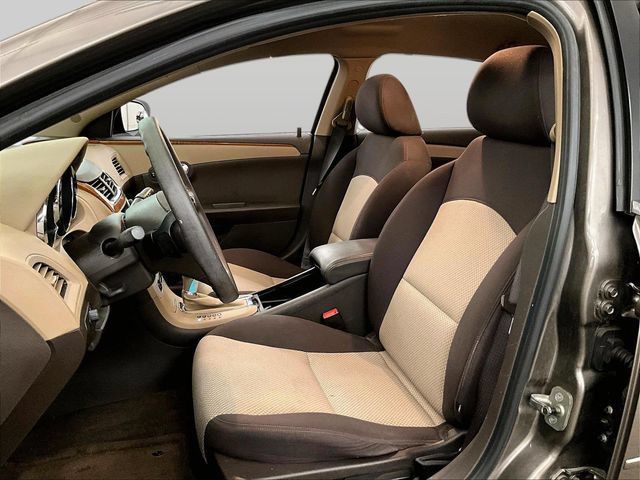 Used 2010 Chevrolet Malibu LT w/ Power Convenience Package FWD image 25
