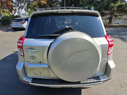 Used 2009 Toyota RAV4 4WD image 5