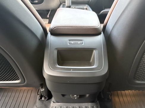 Used 2023 Volvo XC60 B5 Plus w/ Climate Package image 24