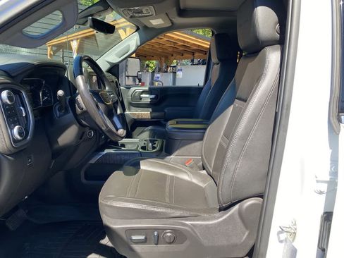 Used 2022 GMC Sierra 3500 Denali w/ Denali Ultimate Package AWD/4WD image 13