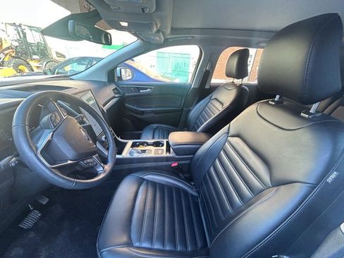 Used 2023 Ford Edge SEL w/ Convenience Package image 14