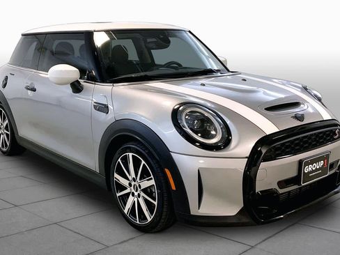 Used 2024 MINI Cooper S FWD image 2