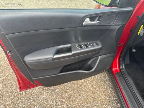 Used 2021 Kia Sportage LX FWD image 18