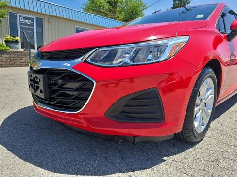 Used 2019 Chevrolet Cruze LS w/ LS Convenience Package FWD image 9