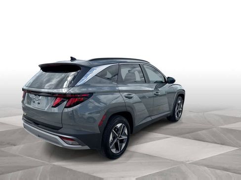 Used 2025 Hyundai Tucson SEL FWD image 8
