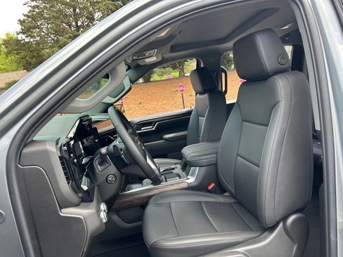 Used 2025 GMC Sierra 1500 SLT w/ SLT Premium Package image 45