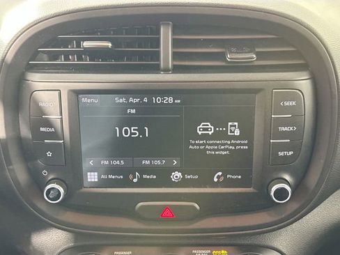 Used 2024 Kia Soul LX w/ Option Group 015 FWD image 11