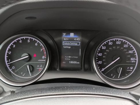 Used 2023 Toyota Camry SE FWD image 20