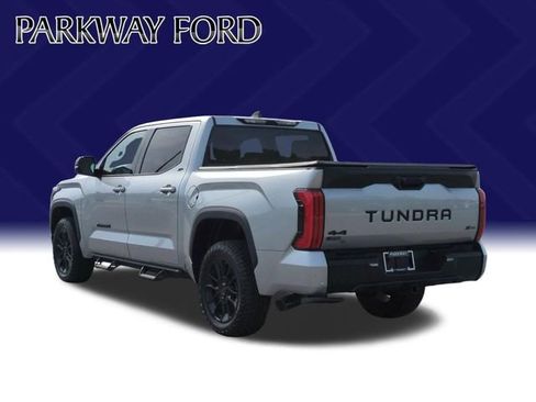Used 2023 Toyota Tundra SR5 w/ SR5 Premium Package image 7
