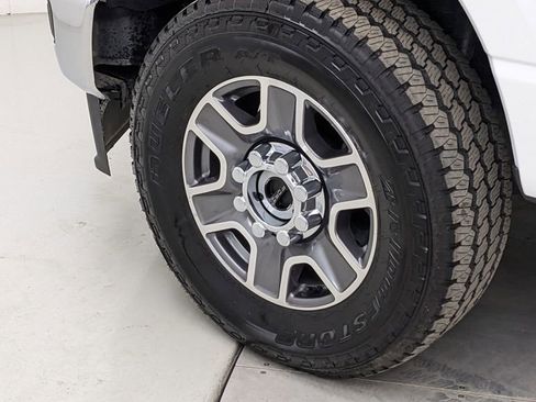 Used 2024 Ford F350 Lariat w/ Lariat Ultimate Package image 4