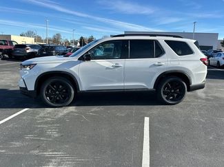 New 2025 Honda Pilot Black Edition video 2