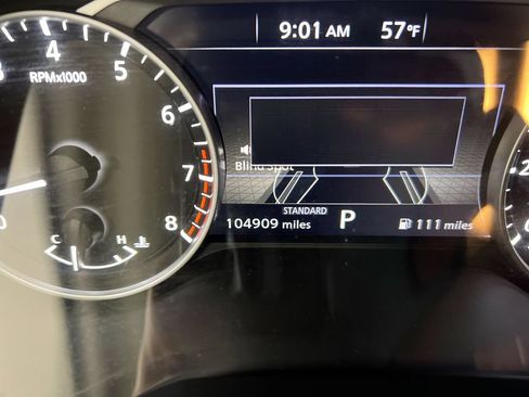 Used 2023 Nissan Pathfinder SV FWD image 8