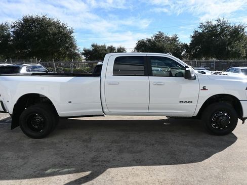 New 2026 RAM 3500 Laramie w/ Night Edition image 15