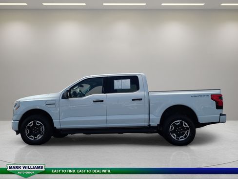 Used 2023 Ford F150 Lightning XLT AWD/4WD image 7