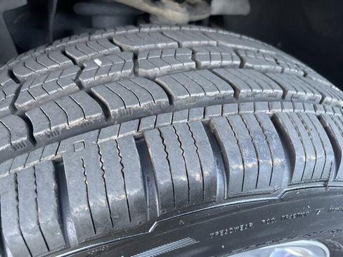 Used 2013 Ford F150 XLT w/ Luxury Equipment Group image 22