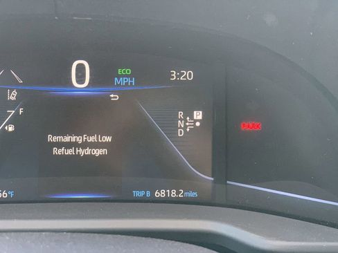 Used 2022 Toyota Mirai XLE w/ Advanced Technology Package image 10