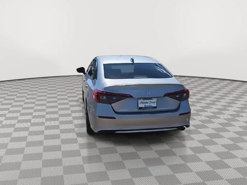 Used 2023 Honda Civic Sport image 7