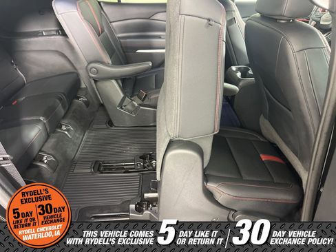 Certified 2024 Chevrolet Traverse RS w/ LPO, Floor Liner Package image 17