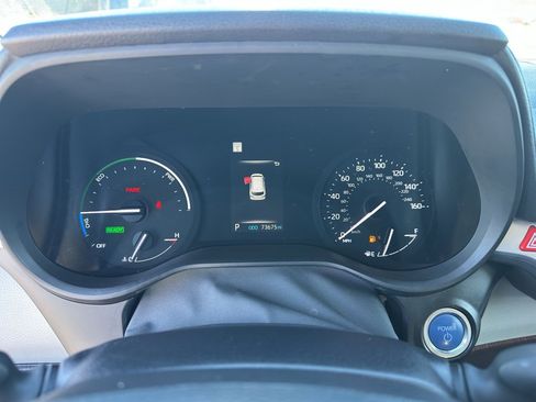 Used 2024 Toyota Sienna XLE image 17