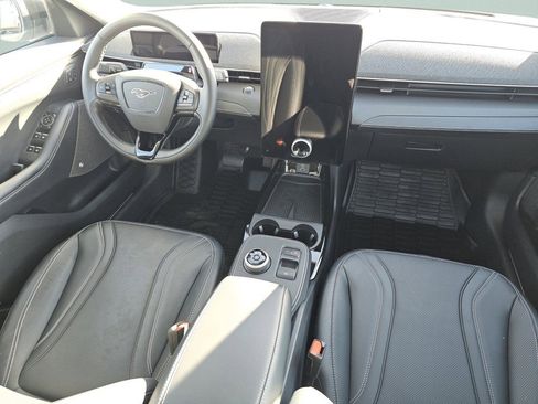 Used 2023 Ford Mustang Mach-E Premium image 28